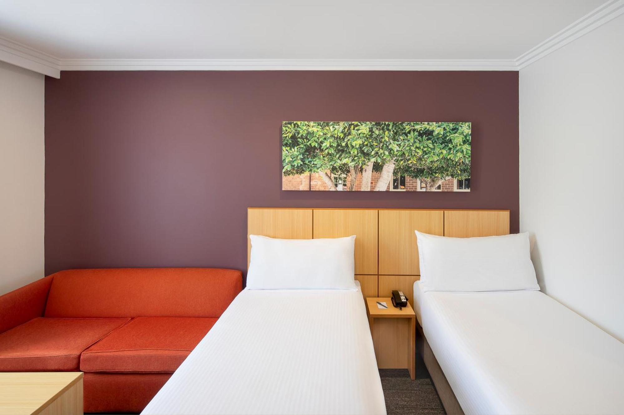 Mercure Sydney Blacktown Arndell Park Bagian luar foto