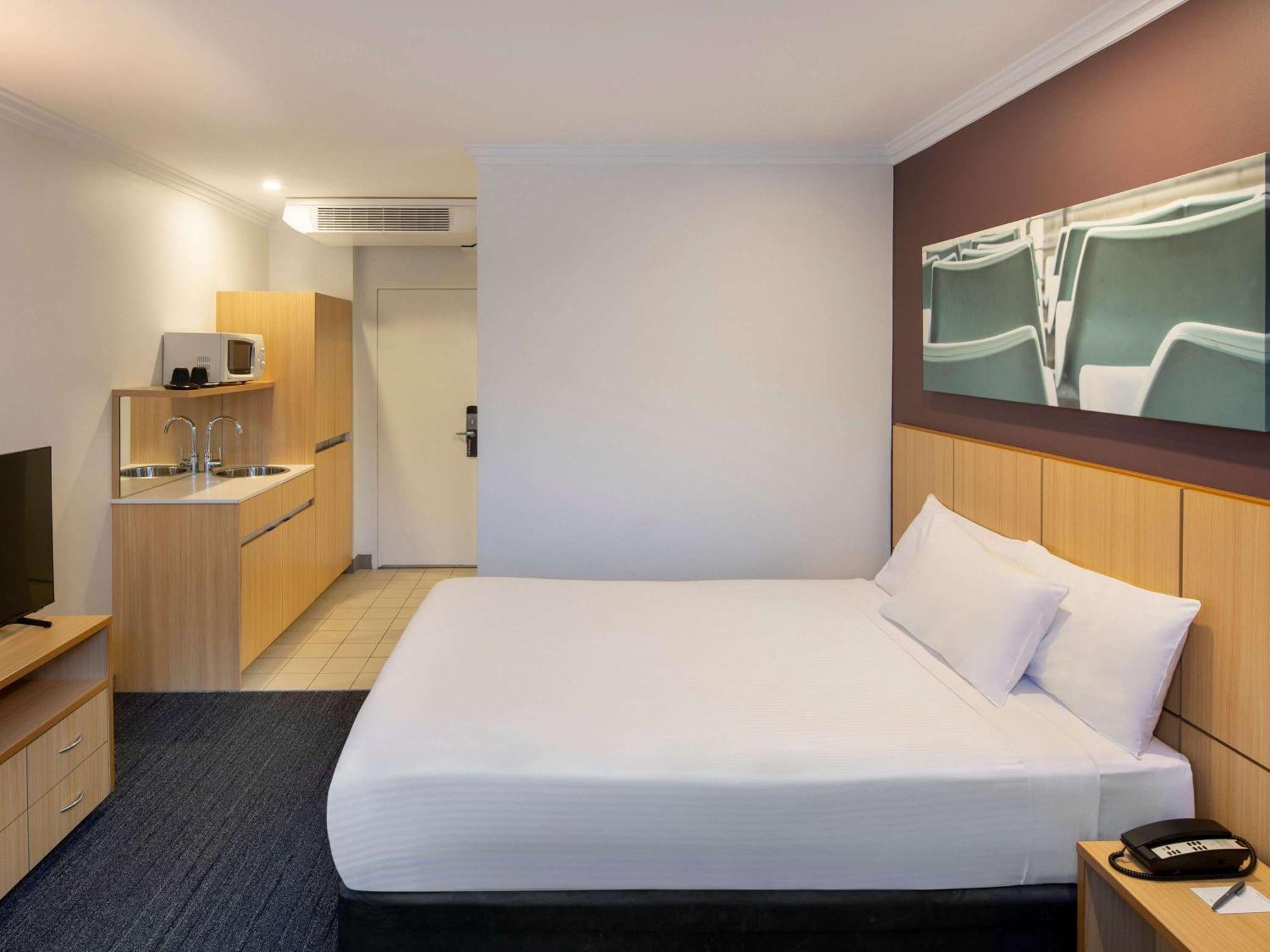 Mercure Sydney Blacktown Arndell Park Bagian luar foto